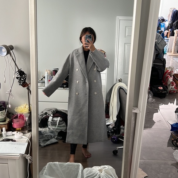 Aritzia babaton Leone virgin wool coat size small - Picture 2 of 8